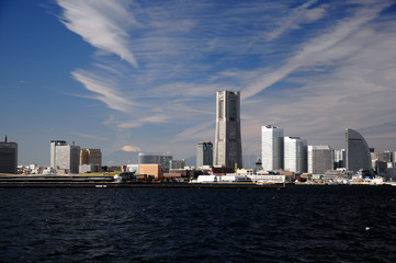 Naklejka premium 遊覧船からの横浜みなとみらい