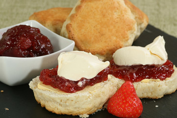cornish cream scone