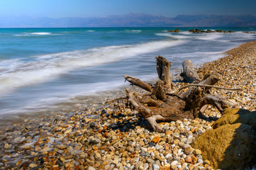 Fototapeta premium Waves hitting the beach