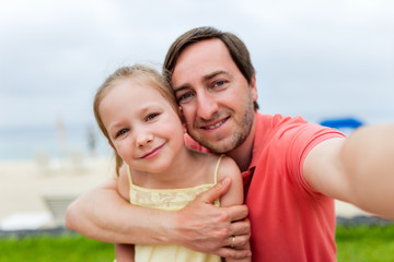Fototapeta premium Father and daughter selfie