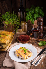 Cannelloni with mince filling and capers