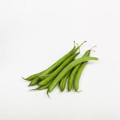 Bohnen auf weißem Hintergrund