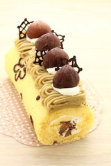 マロンロールケーキ