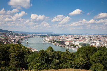 Fototapeta na wymiar Budapest skyline