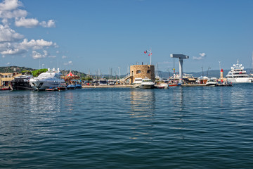 Fototapeta premium Saint-Tropez Hafen