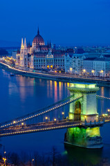 Fototapeta na wymiar The Parliament and tha Chain Bridge, Budapest, Hungary