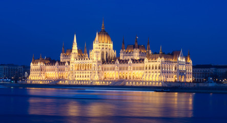 Fototapeta na wymiar Parliament of Hungary, Budapest