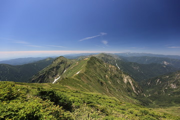 山と青空