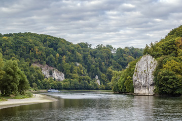 Fototapeta na wymiar the picturesque banks of the Danube, Germany