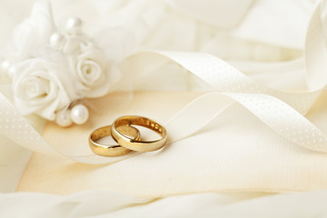 wedding rings and wedding invitation