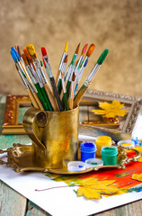 Obraz premium Paints and brushes 
