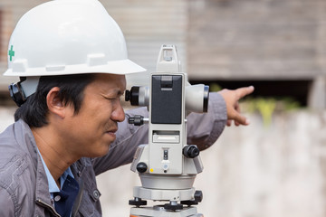 Engineers use tacheometer or theodolite for survey line columns
