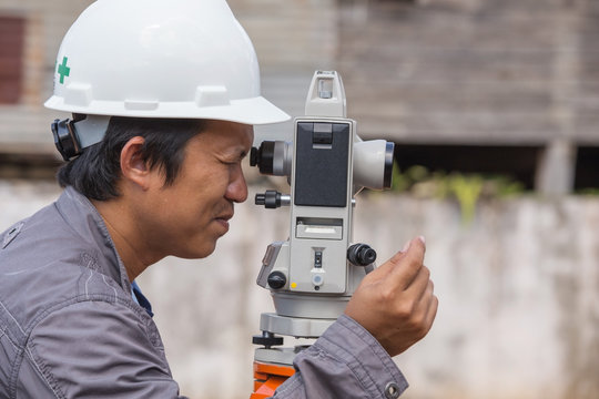 Engineers use tacheometer or theodolite for survey line columns
