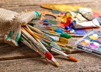 Fototapeta premium Paints and brushes 