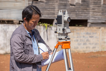 Engineers use tacheometer or theodolite for survey line columns