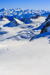 Fototapeta na wymiar Mont Blanc and Chamonix, view from Aiguille du Midi