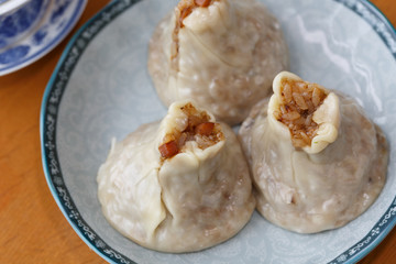 steamed dumplings stuffed with  Glutinous rice and mushrooms  on