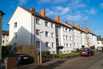 Mehrfamilienhaus