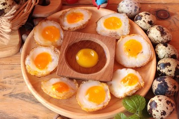 Quail eggs and fried quail eggs of delicious.