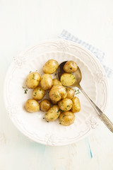 Baby potatoes with dill and butter