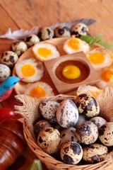 Obraz premium Quail eggs and fried quail eggs of delicious.