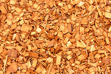 Decorative colored wood chips for beds