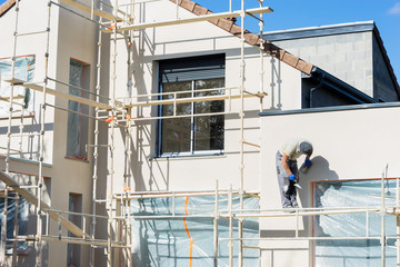 ouvrier sur le chantier