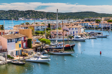 Fototapeta na wymiar Colorful Houses And Boats In Port Grimaud-France