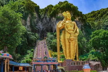 Foto auf Acrylglas Statue des hinduistischen Gottes Muragan in Batu-Höhlen, Kuala-Lumpur. © aiisha