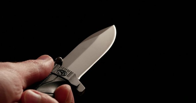 4K - Military knife in hand