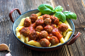 Pasta with meatballs and tomato sauce