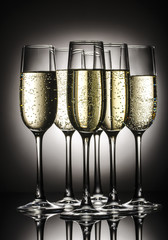 champagne glasses
