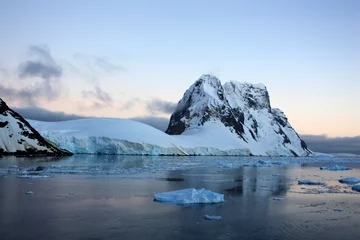 Foto op Canvas Lemaire Kanal  Antarktis © bummi100
