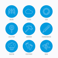 Footprint, lab bulbs and thermometer icons.