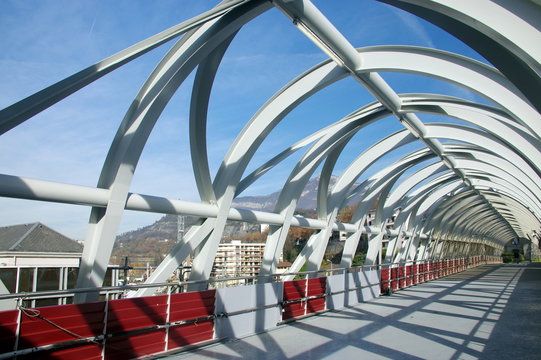 passerelle couverte