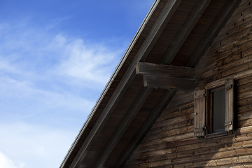Fototapeta na wymiar Roof of old wooden hotel