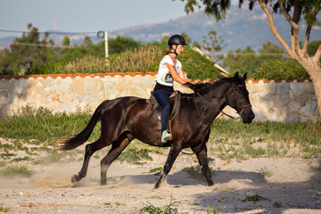Ausritt am Strand, Griechenland
