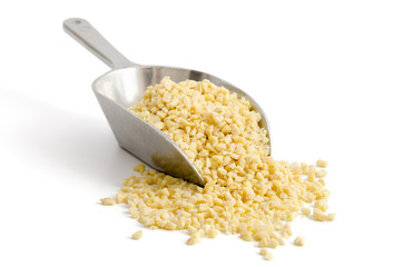 Schaufel mit gehackten Mandeln