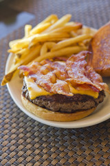 Bacon Cheeseburger