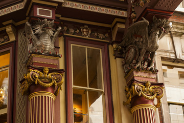 Dragons on columns-Leadenhall market