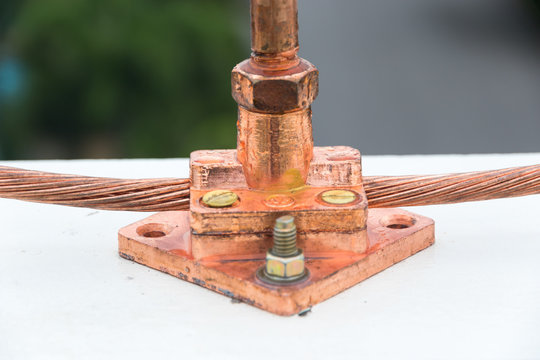 Lightning rod in insulators