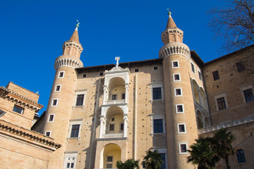 Fototapeta na wymiar Facciata del palazzo ducale a Urbino