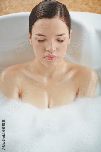 Girl In Hot Bath Stockfotos Und L