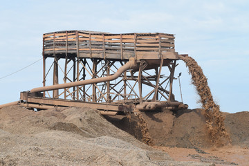 Sand extraction for the production of roads