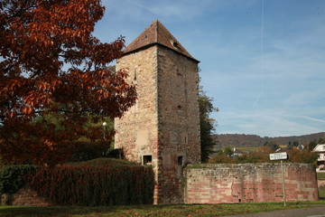 Fototapeta premium Balade le long de la Lauter et des remparts, Wissembourg, Alsace, France