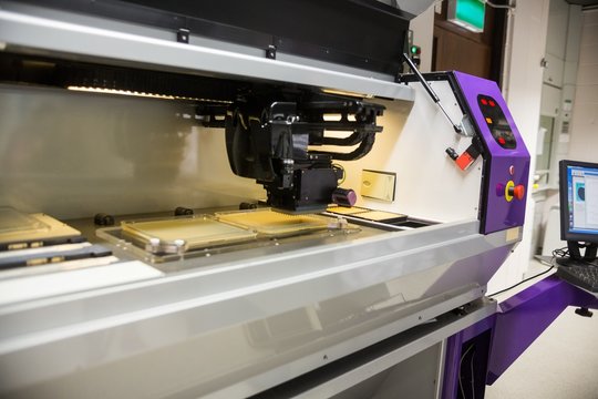 Large equipment scanning sample slide