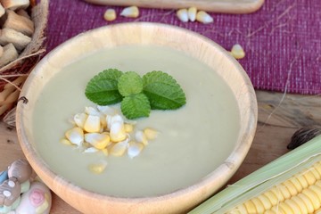 Corn soup of delicious and fresh corn .
