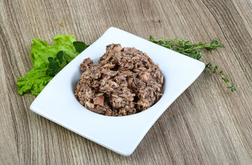Canned tuna