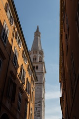 Fototapeta na wymiar Ghirlandina Tower, Modena