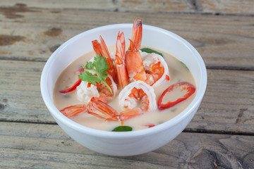 shrimp in coconut milk and galangal